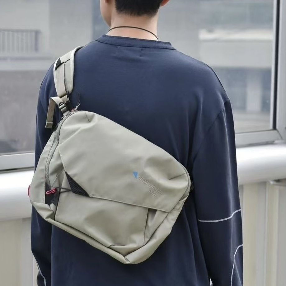 8L Outdoor Messenger Bag Large - огляд і ціна Cycling For Commute